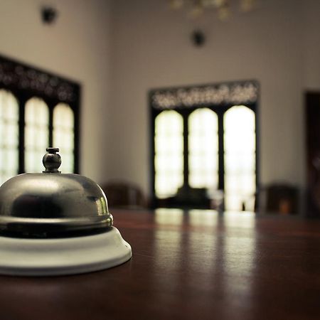 The Hotel Paradise Katunayaka Bagian luar foto