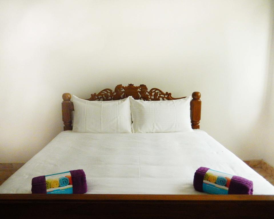 The Hotel Paradise Katunayaka Ruang foto