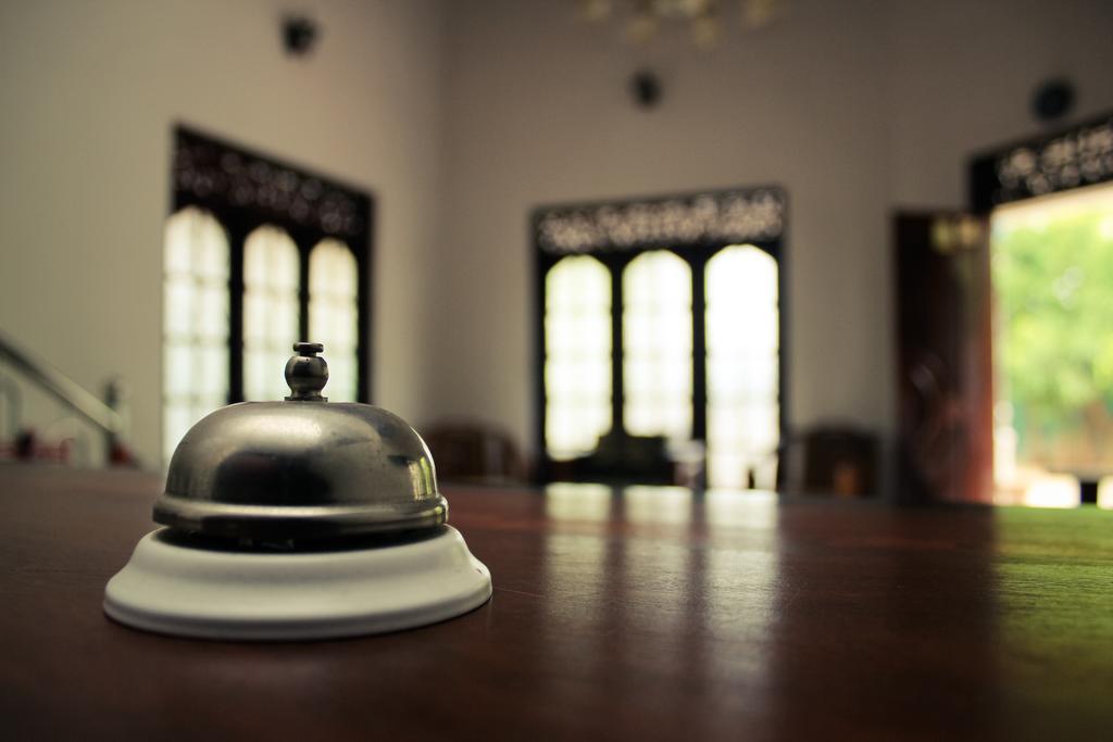 The Hotel Paradise Katunayaka Bagian luar foto